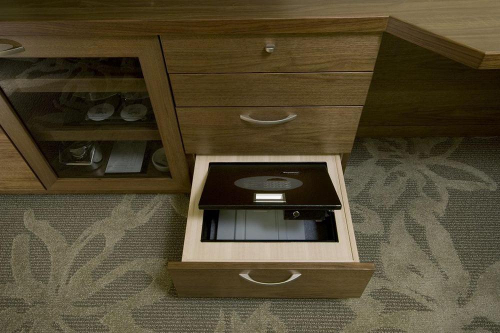 Hotel Nikko Fukuoka Fukuoka  Exterior foto A safe in a drawer